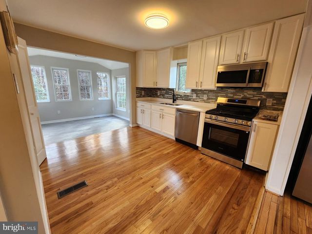 5625 REARDON LN, Woodbridge, VA 22193