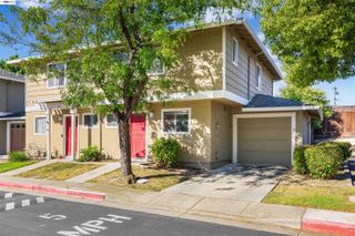 7552 Silvertree Ln 25, Dublin, CA 94568
