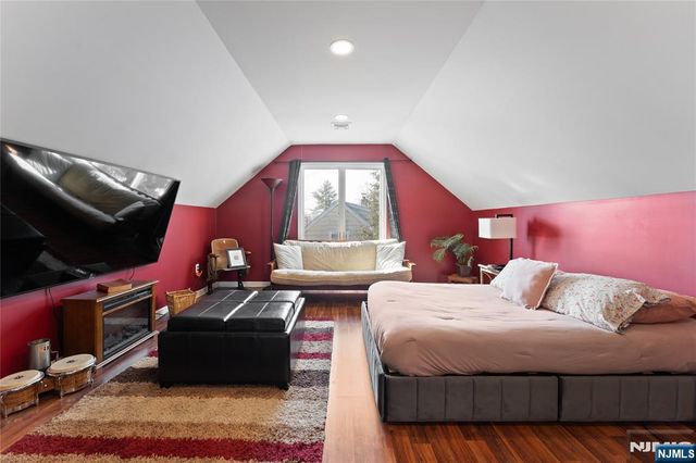 330 Hickory Street, Twp Of Washington, NJ 07676