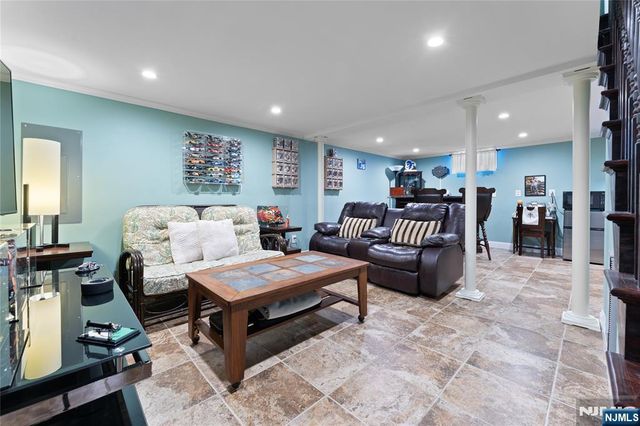 330 Hickory Street, Twp Of Washington, NJ 07676