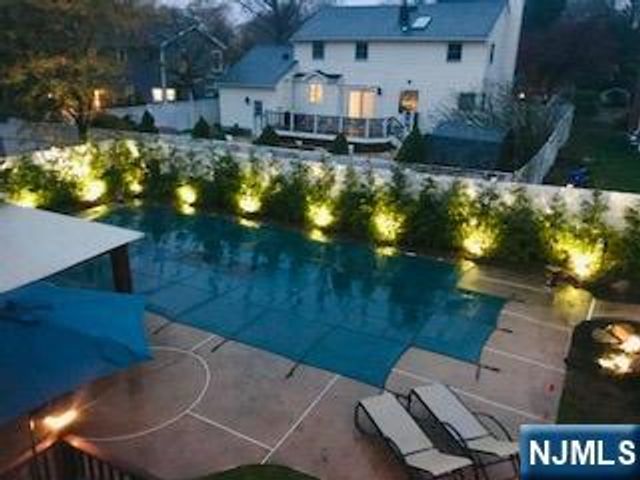 330 Hickory Street, Twp Of Washington, NJ 07676