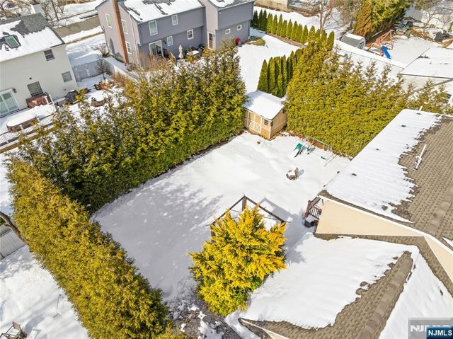 330 Hickory Street, Twp Of Washington, NJ 07676