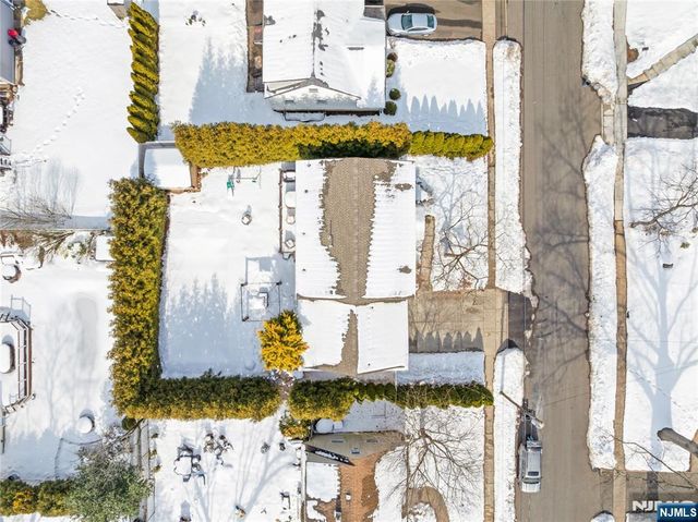 330 Hickory Street, Twp Of Washington, NJ 07676