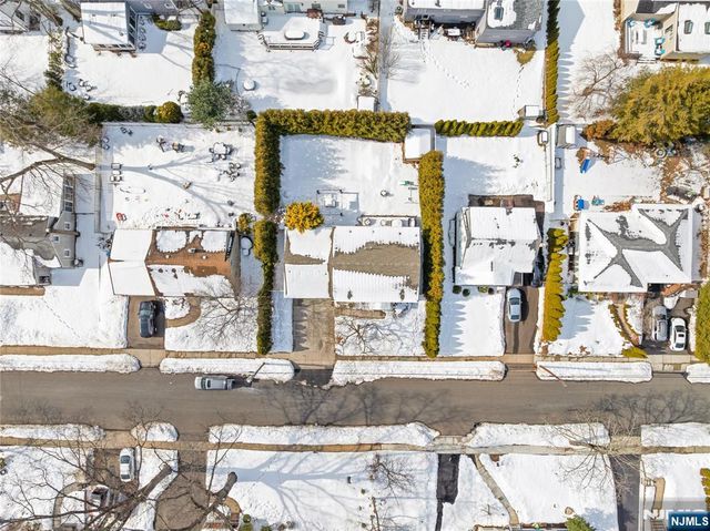 330 Hickory Street, Twp Of Washington, NJ 07676