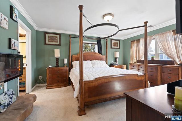 330 Hickory Street, Twp Of Washington, NJ 07676