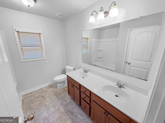 690 Collingsworth Lane, Lawrenceville, GA 30043