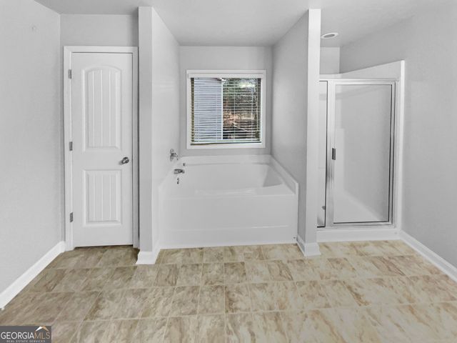 690 Collingsworth Lane, Lawrenceville, GA 30043