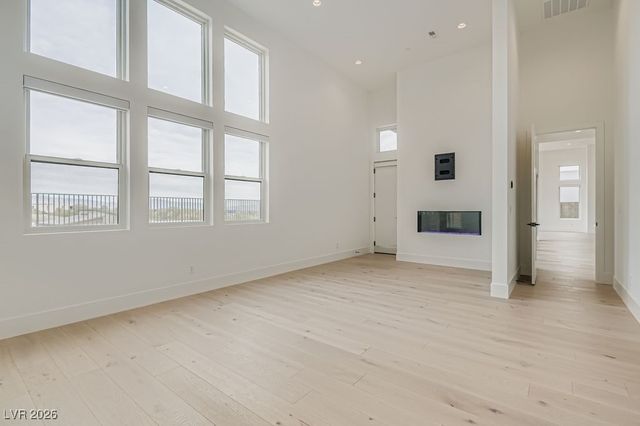 10964 Rossa Peak Avenue, Las Vegas, NV 89135