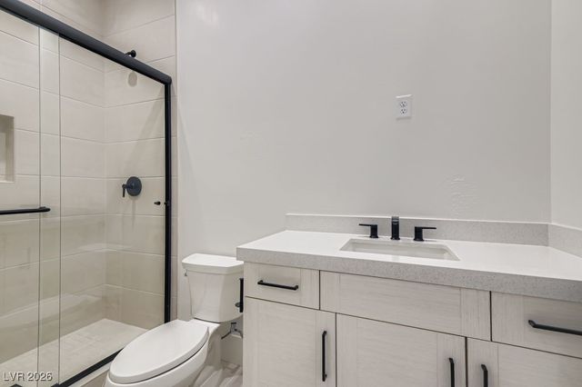 10964 Rossa Peak Avenue, Las Vegas, NV 89135