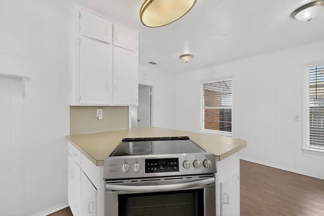 11122 Stallcup Drive, Dallas, TX 75228