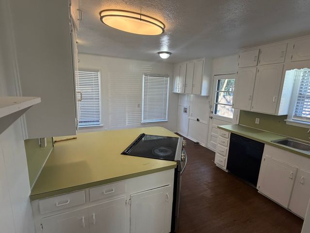 11122 Stallcup Drive, Dallas, TX 75228