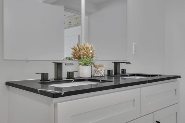 6953 Taylor Road SW, Reynoldsburg, OH 43068