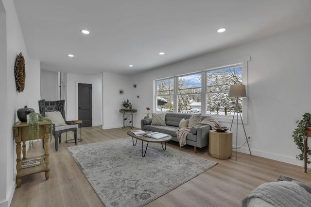 6953 Taylor Road SW, Reynoldsburg, OH 43068