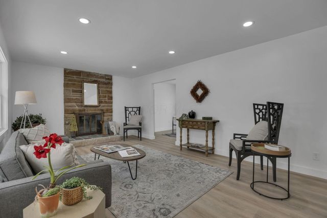 6953 Taylor Road SW, Reynoldsburg, OH 43068