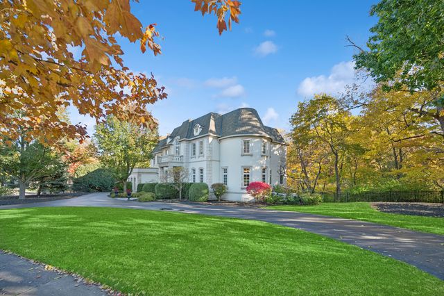 130 Maple Hill Road, Glencoe, IL 60022