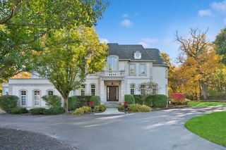130 Maple Hill Road, Glencoe, IL 60022