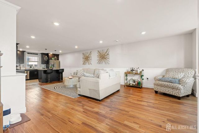 322 Mcguire Place, Perth Amboy, NJ 08861