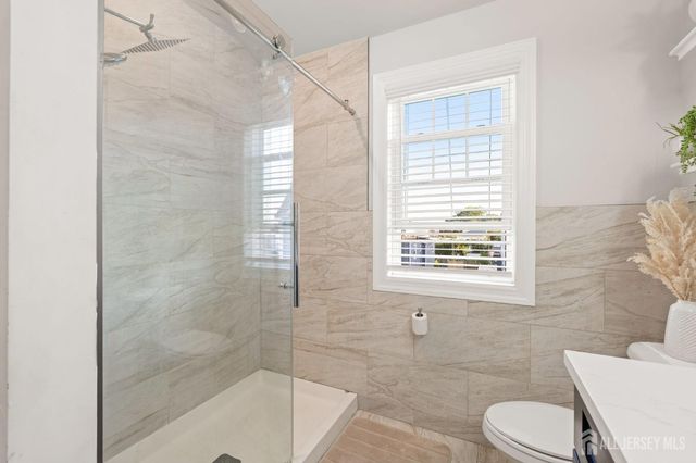 322 Mcguire Place, Perth Amboy, NJ 08861