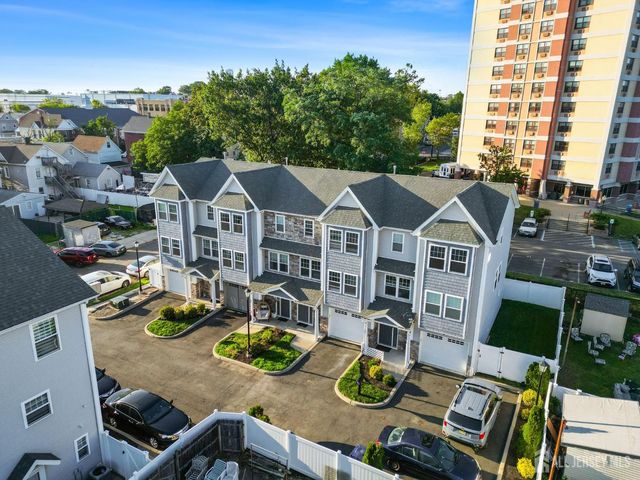322 Mcguire Place, Perth Amboy, NJ 08861