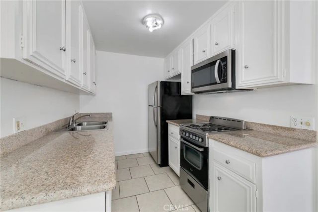 1122 9th 8, Santa Monica, CA 90403