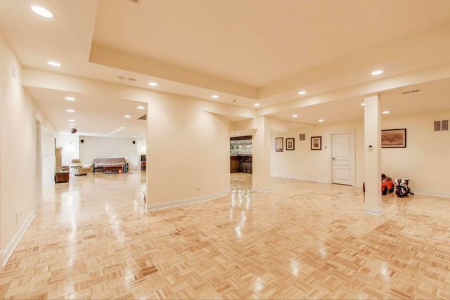 2940 Farner Court, Riverwoods, IL 60015