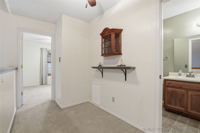 12508 E 76th Place North, Owasso, OK 74055