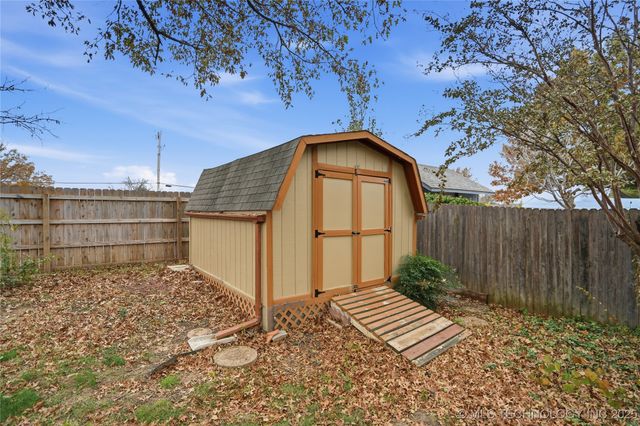 12508 E 76th Place North, Owasso, OK 74055