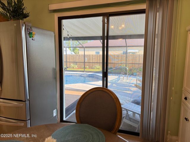 6106 W 3RD Manor, Palatka, FL 32177