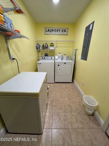 6106 W 3RD Manor, Palatka, FL 32177