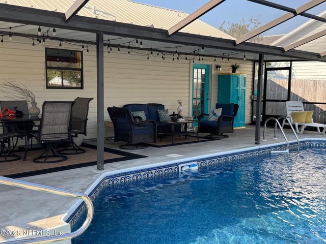 6106 W 3RD Manor, Palatka, FL 32177