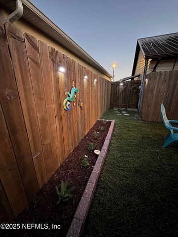 6106 W 3RD Manor, Palatka, FL 32177