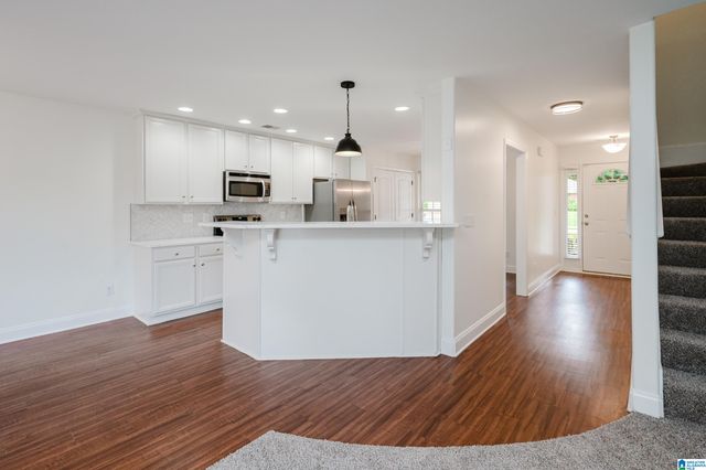 533 RIVER CREST WAY, Helena, AL 35080