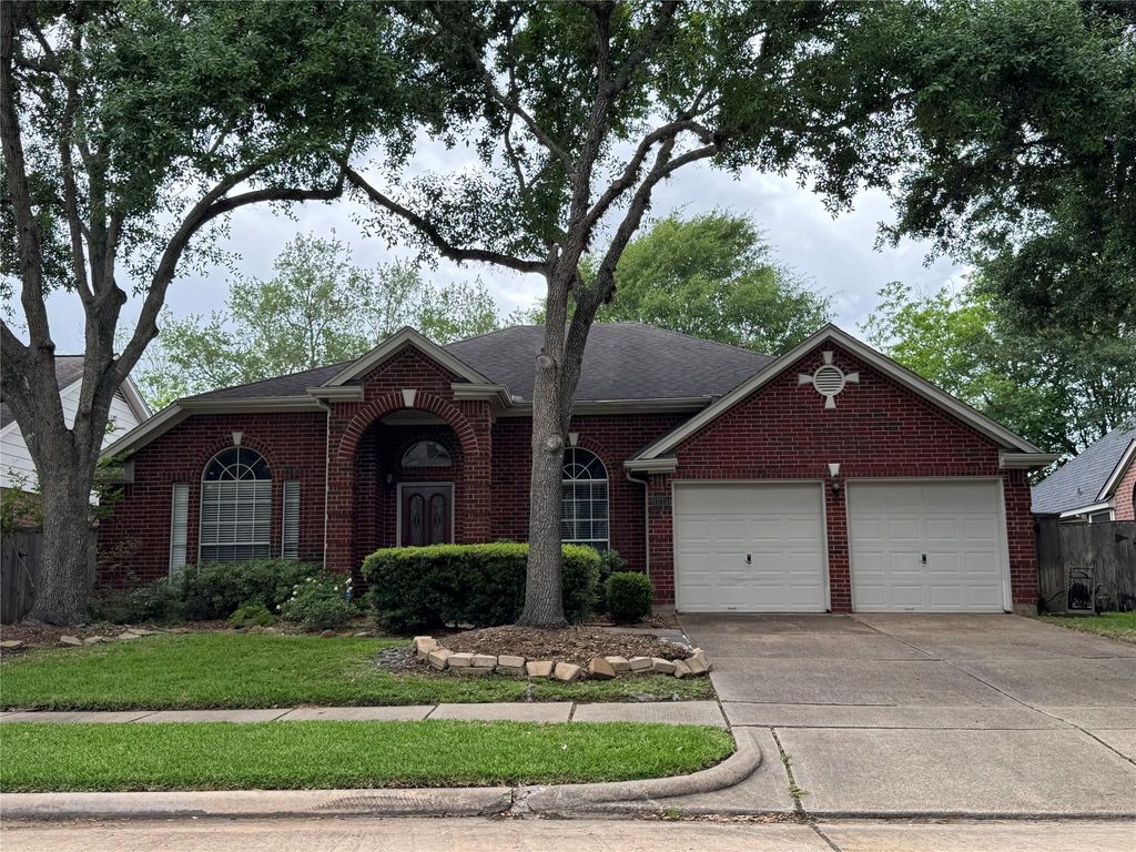 1215 Wood Haven Court, Sugar Land, TX 77479