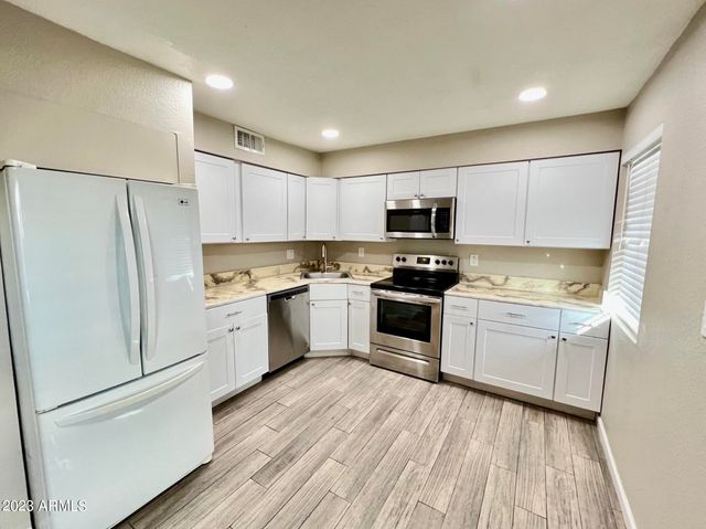 2457 E PUEBLO Avenue 1, Phoenix, AZ 85040