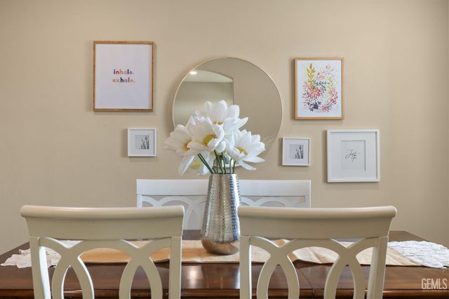 9324 Red Pine Drive, Shafter, CA 93263