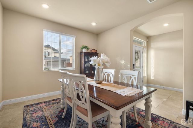 9324 Red Pine Drive, Shafter, CA 93263