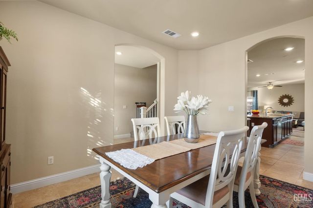 9324 Red Pine Drive, Shafter, CA 93263