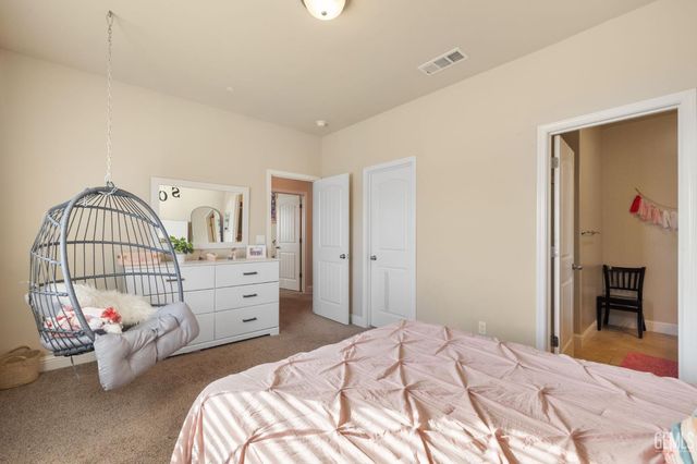 9324 Red Pine Drive, Shafter, CA 93263