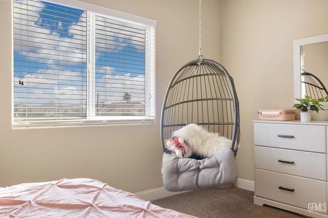 9324 Red Pine Drive, Shafter, CA 93263