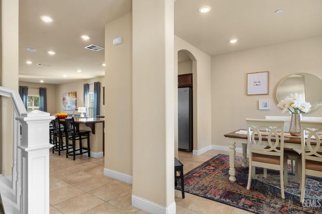 9324 Red Pine Drive, Shafter, CA 93263