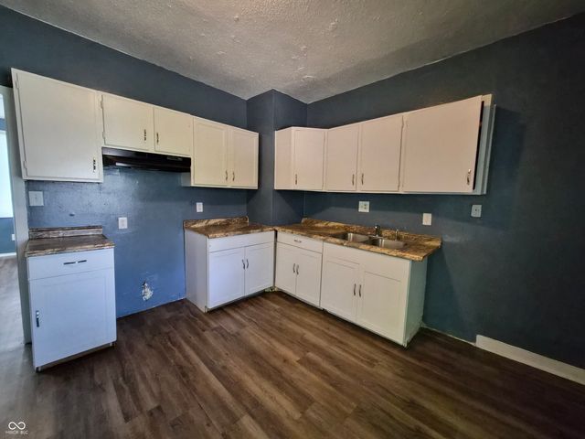 2755 N Dearborn Street, Indianapolis, IN 46218