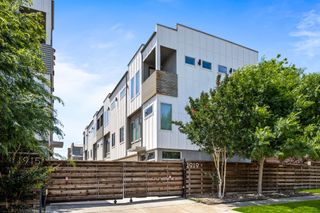 1919 Summit Avenue 2, Dallas, TX 75206