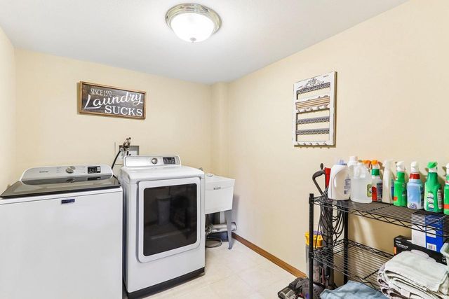 808 Hanksfield Place, Prairie Du Sac, WI 53578