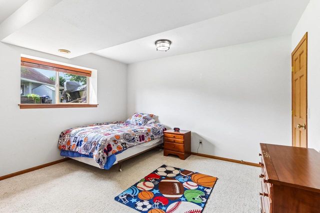 808 Hanksfield Place, Prairie Du Sac, WI 53578