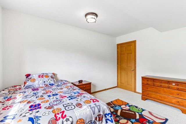 808 Hanksfield Place, Prairie Du Sac, WI 53578