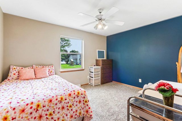 808 Hanksfield Place, Prairie Du Sac, WI 53578