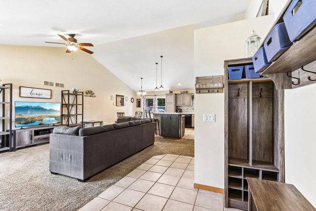 808 Hanksfield Place, Prairie Du Sac, WI 53578