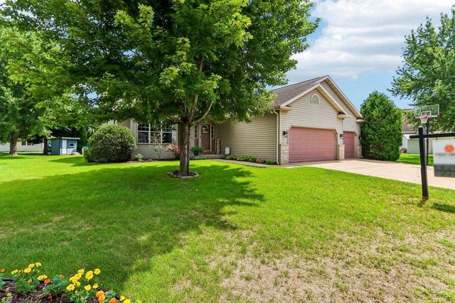808 Hanksfield Place, Prairie Du Sac, WI 53578