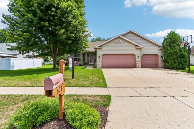 808 Hanksfield Place, Prairie Du Sac, WI 53578