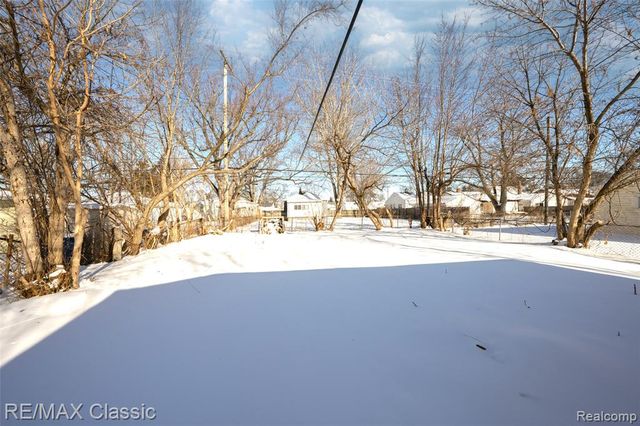 13849 Leonard Avenue, Warren, MI 48089